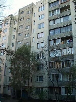 Киев, Виктора Ярмолы ул., 4