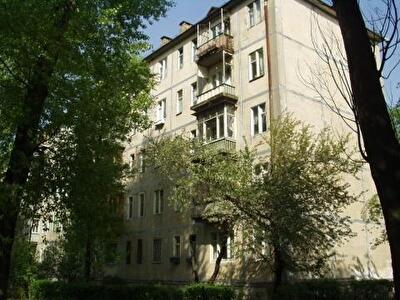 Киев, Волынская ул., 4