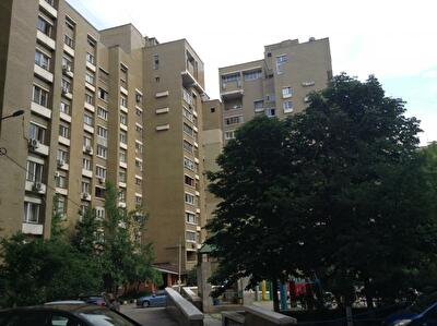 Киев, Владимира Антоновича ул., 16А