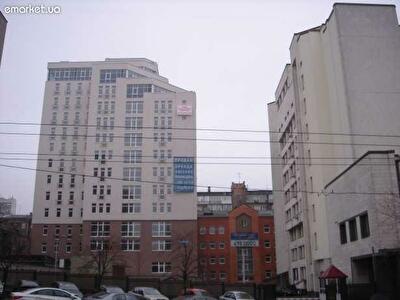 Киев, Владимира Антоновича ул., 33В