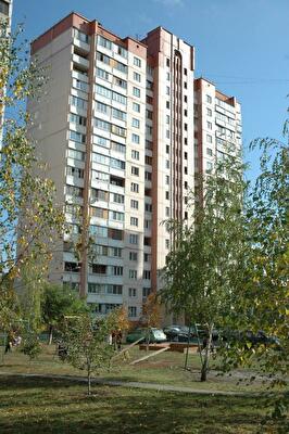 Автозаводська вул., 63