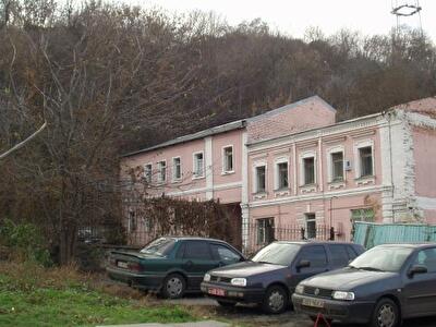 Киев, Ярославская ул., 1