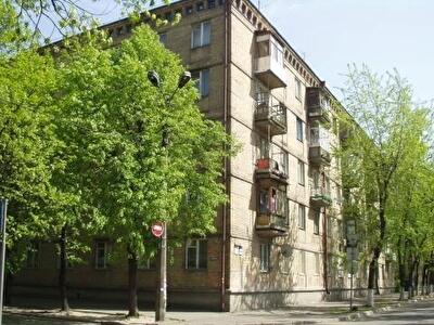 Василия Щавинского ул., 8