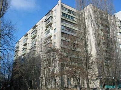 Половецька вул., 49