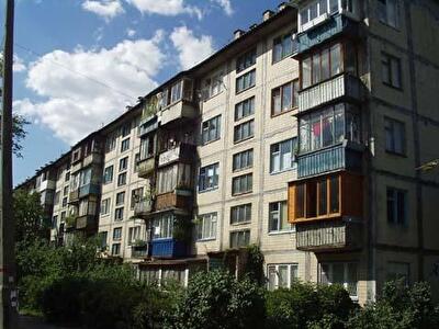 Миропільська вул., 17