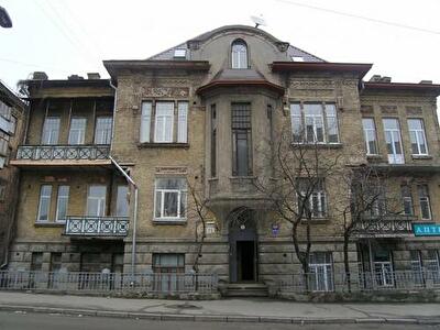 Платона Майбороды ул., 25