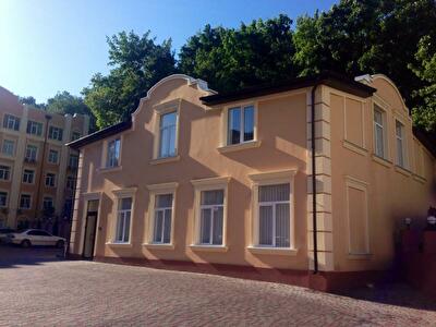 Кудрявский спуск, 10