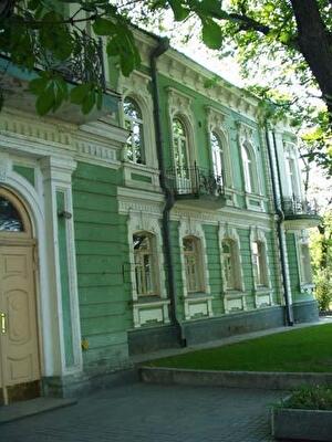 Институтская ул., 8