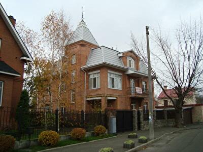Кирпоноса ул., 17