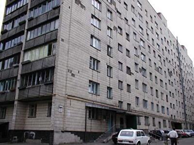Олент Теліги вул., 43