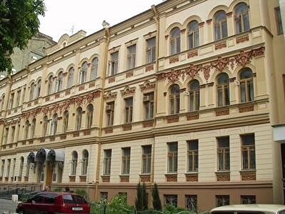 Киев, Ивана Франко ул., 19