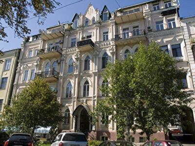 Киев, Ивана Франко ул., 42