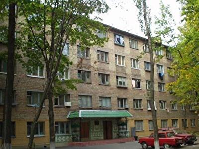 Салютная ул., 1