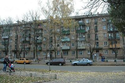 Салютная ул., 12/62