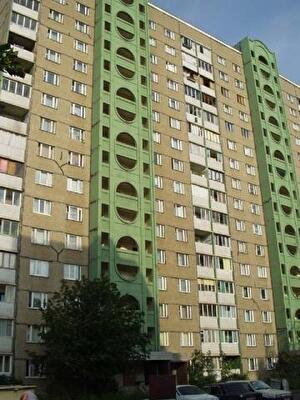 Райдужна вул., 57