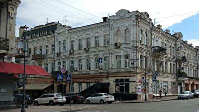 Петра Сагайдачного ул., 8