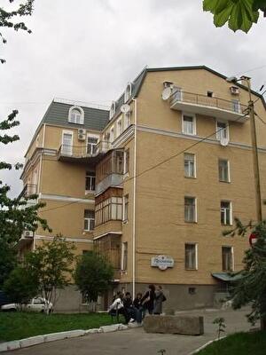 Ярославів Вал вул., 21