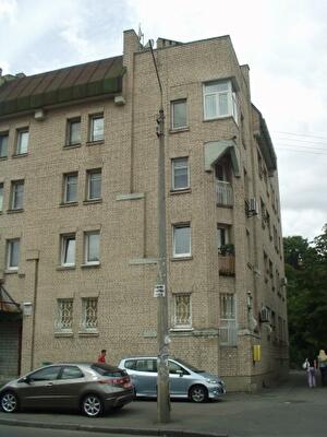 Киев, Спасская ул., 25/17