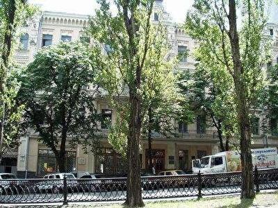 Тараса Шевченко бул., 3