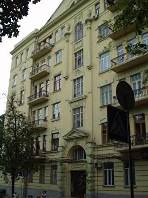 Киев, Шелковичная ул., 36/7