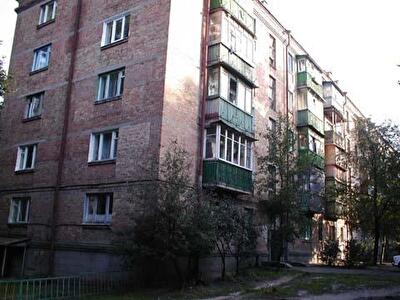Олент Теліги вул., 27А