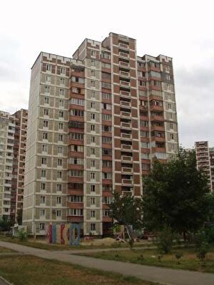 Київ, Леоніда Бикова бул., 12