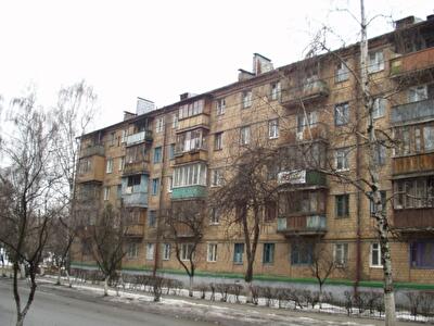 Київ, Ушинського вул., 30/1