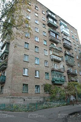 Олент Теліги вул., 35А