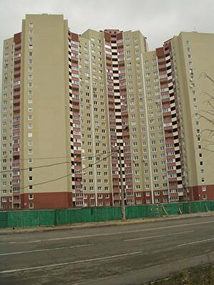 Київ, Мілославська вул., 4