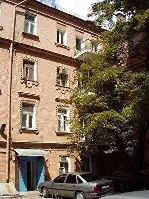 Крещатик ул., 44