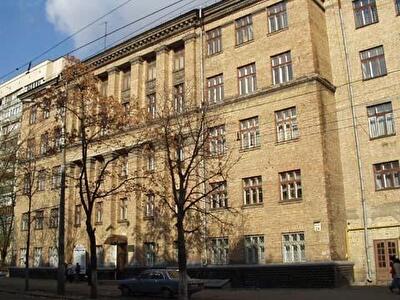 Білоруська вул., 24