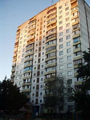 Булаховського Академіка вул., 24