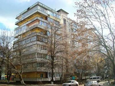 Булаховського Академіка вул., 28В