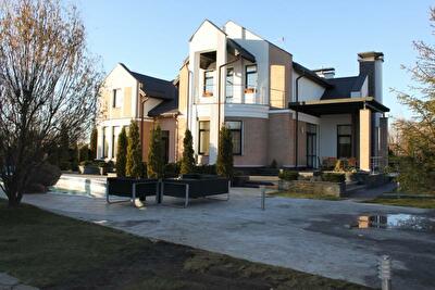 Обухівський район, смт Козин, Старокиївська вул., 51