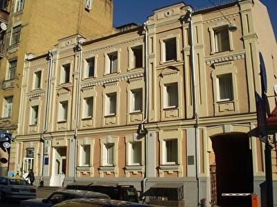 Киев, Владимира Антоновича ул., 5