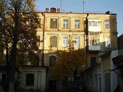 Владимира Антоновича ул., 57
