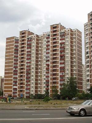 Київ, Володимира Висоцького бул., 13/42