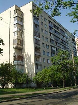 Верховної Ради бул., 19