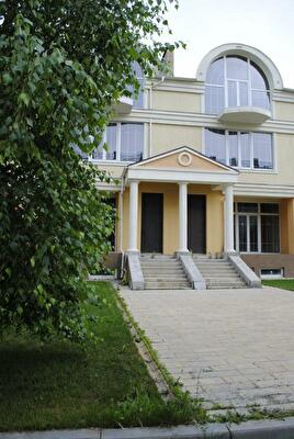 Харків, Олексія Дерев’янко вул., 2
