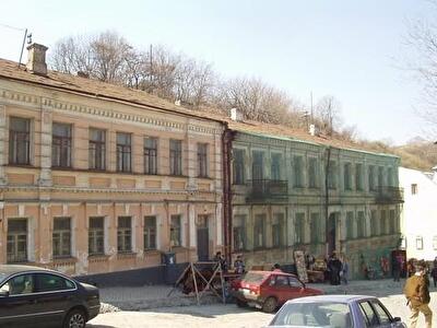Киев, Андреевский спуск, 22Б