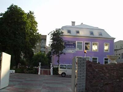 Іоанна Павла ІІ вул., 4