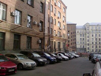 Бориса Гринченко ул., 1