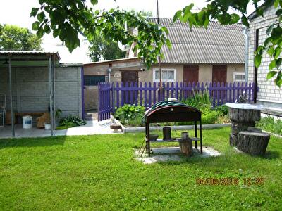 Харківський район, смт Буди, Железнодорожная вул., 111