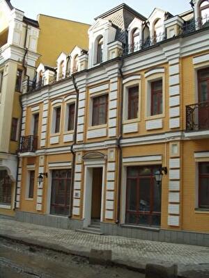 Андреевский спуск, 13А