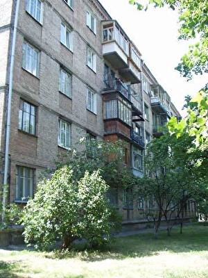 Киев, Бажова ул., 1