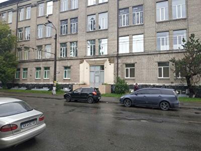 Олександра Довженка вул., 3
