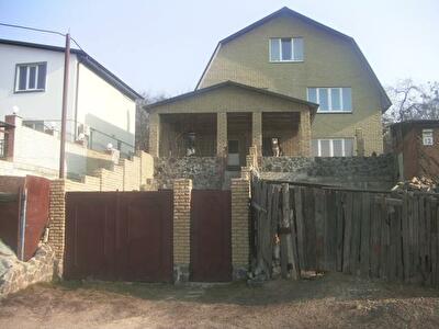 Александра Бестужева ул., 12