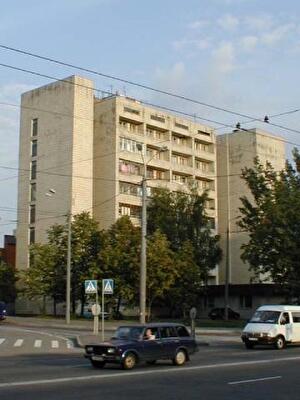 Киев, Александра Довженко ул., 16