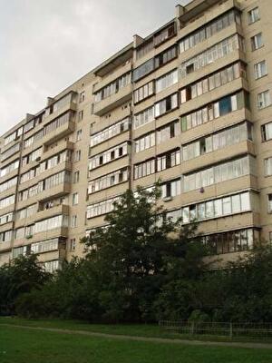 Ревуцкого ул., 32