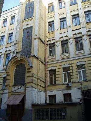 Саксаганського вул., 72Б